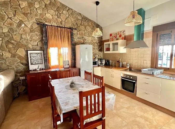 Casa Con Encanto 2 Solo Familias Holiday home